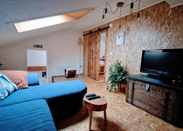 Apartment Vrhouc